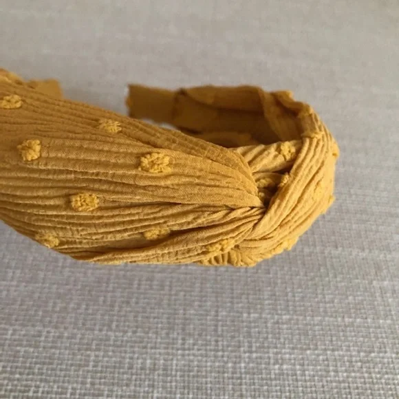 ✨ SALE Anthropologie Cheri Twist Headband - Picture 4 of 4